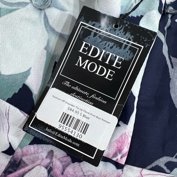 Floral Romper size small - Picture 5 of 7